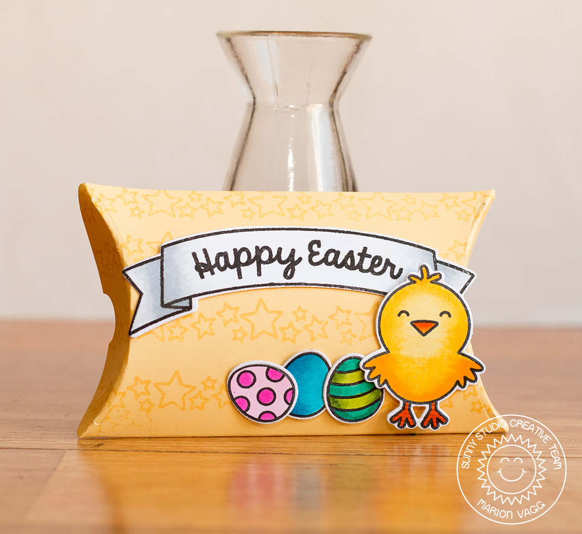 Happy Easter Pillow Box | Marion Vagg